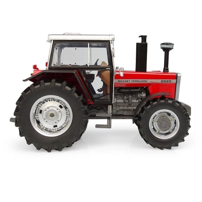 6369 Universal Hobbies Massey Ferguson 2685 tractor BOXED 1:32 scale Image 6