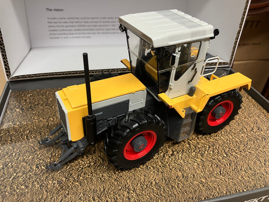 Weise Toys Claas Xerion Projekt 207 Prototype tractor BOXED 1:32 scale LIMITED EDITION