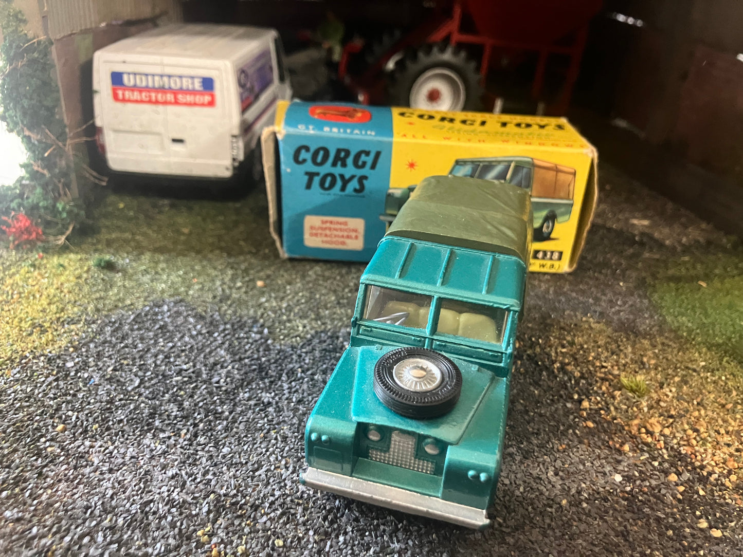 Corgi 438 Land Rover boxed