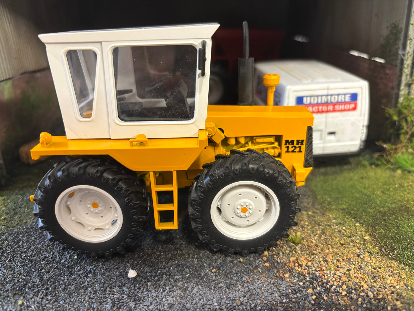 MH 121 Series III 3 Tractor Conversion White wheels 2025 version 1:32 scale