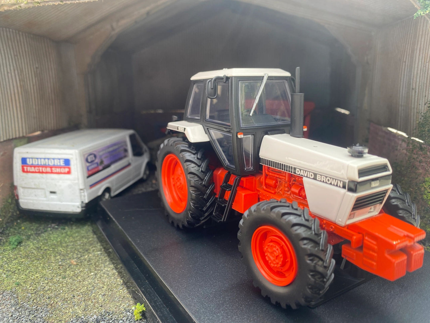 6753 Universal Hobbies David Brown 1690 4wd Tractor BOXED 1:32 scale Image 8