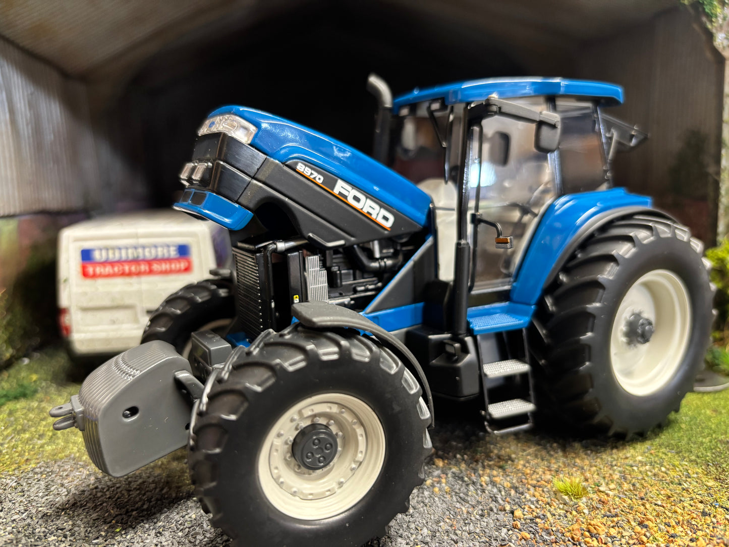 Ford 8970 tractor 1:32 scale BOXED Limited Edition Imber ROS