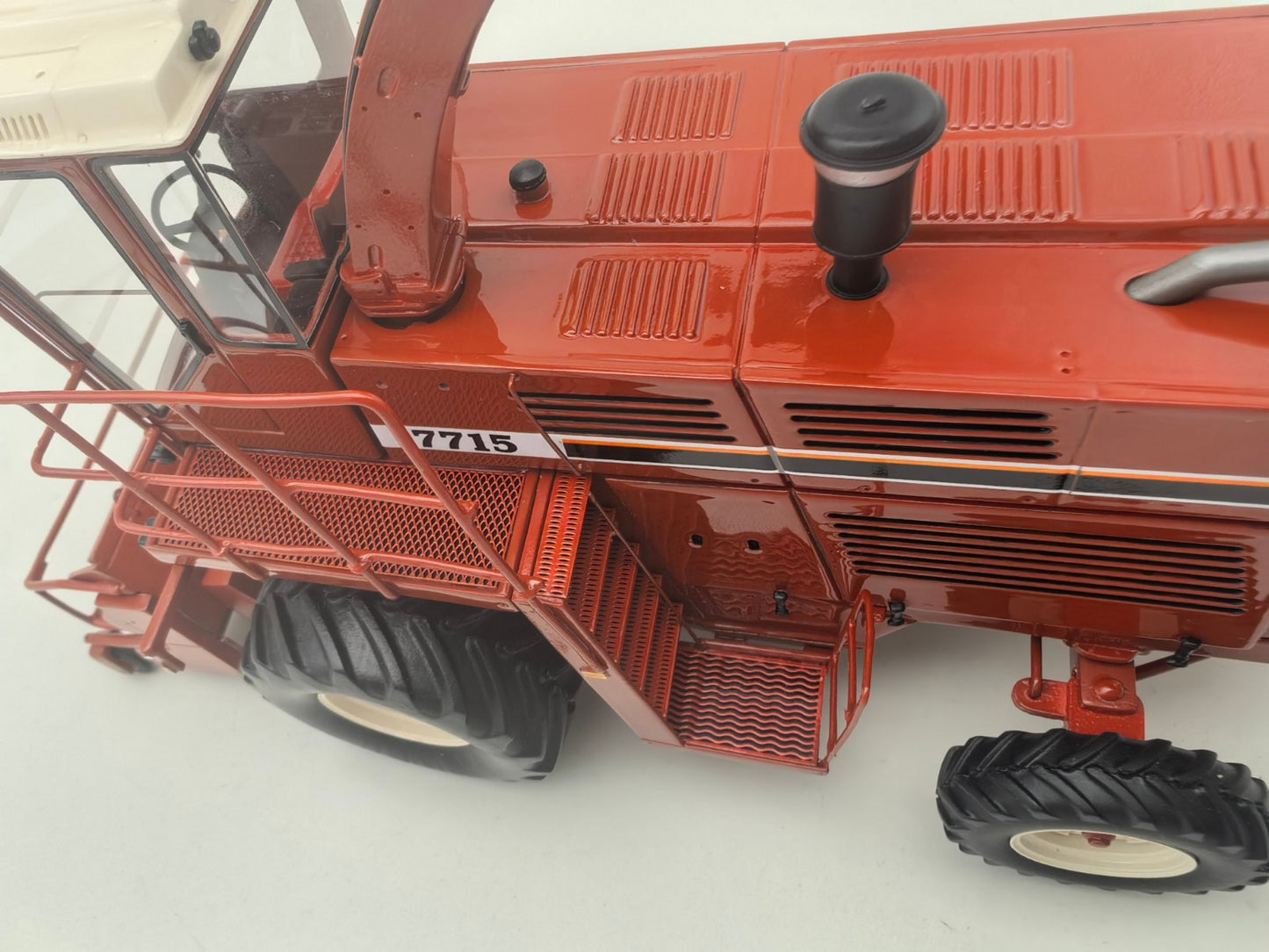 FIATAGRI 7715 Heeston Forage Harvester Limited Edition Stunning in 1:32 scale VKA Models