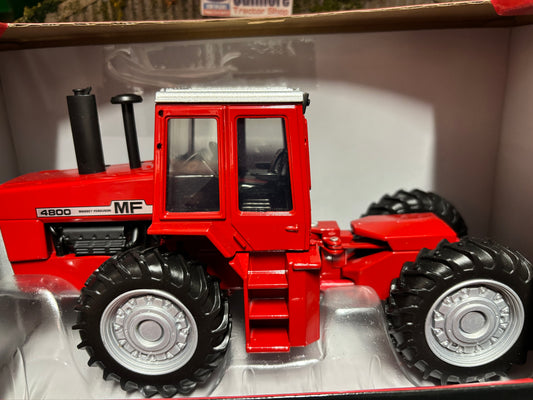 Massey Ferguson 4800 Prestige Tractor 1:32 scale ERTL 16444