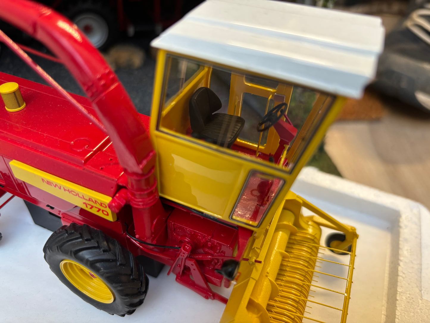 New Holland 1770 Forage Harvester Limited Edition Stunning in 1:32 scale VKA Models