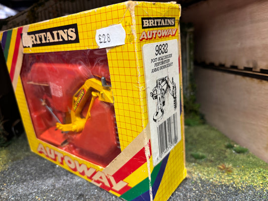 9832 Britains Autoway post Hole Digger set 1:32 BOXED obsolete 1983