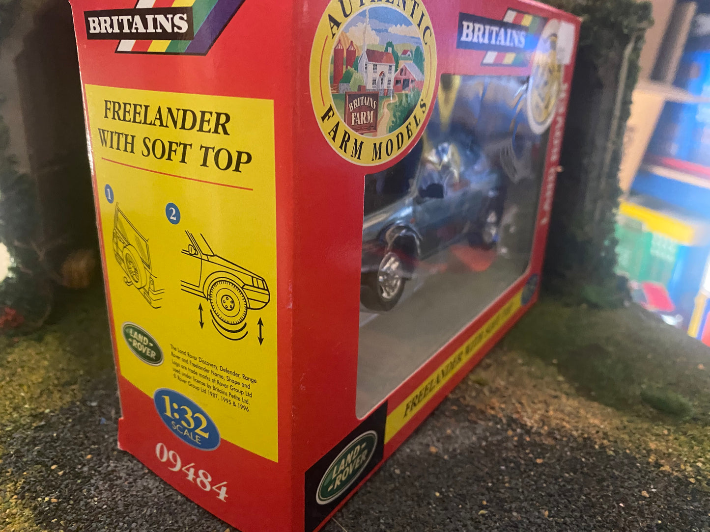 Britains Land rover Freelander Green with soft top 1:32 scale obsolete 09484