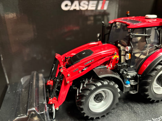 Universal Hobbies CASE IH Farmall 120C Tractor with Front Loader BOXED 1:32 scale UH6822