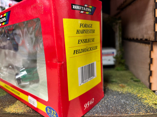 9542 Britains Trailed Forage Harvester 1:32 scale obsolete vintage