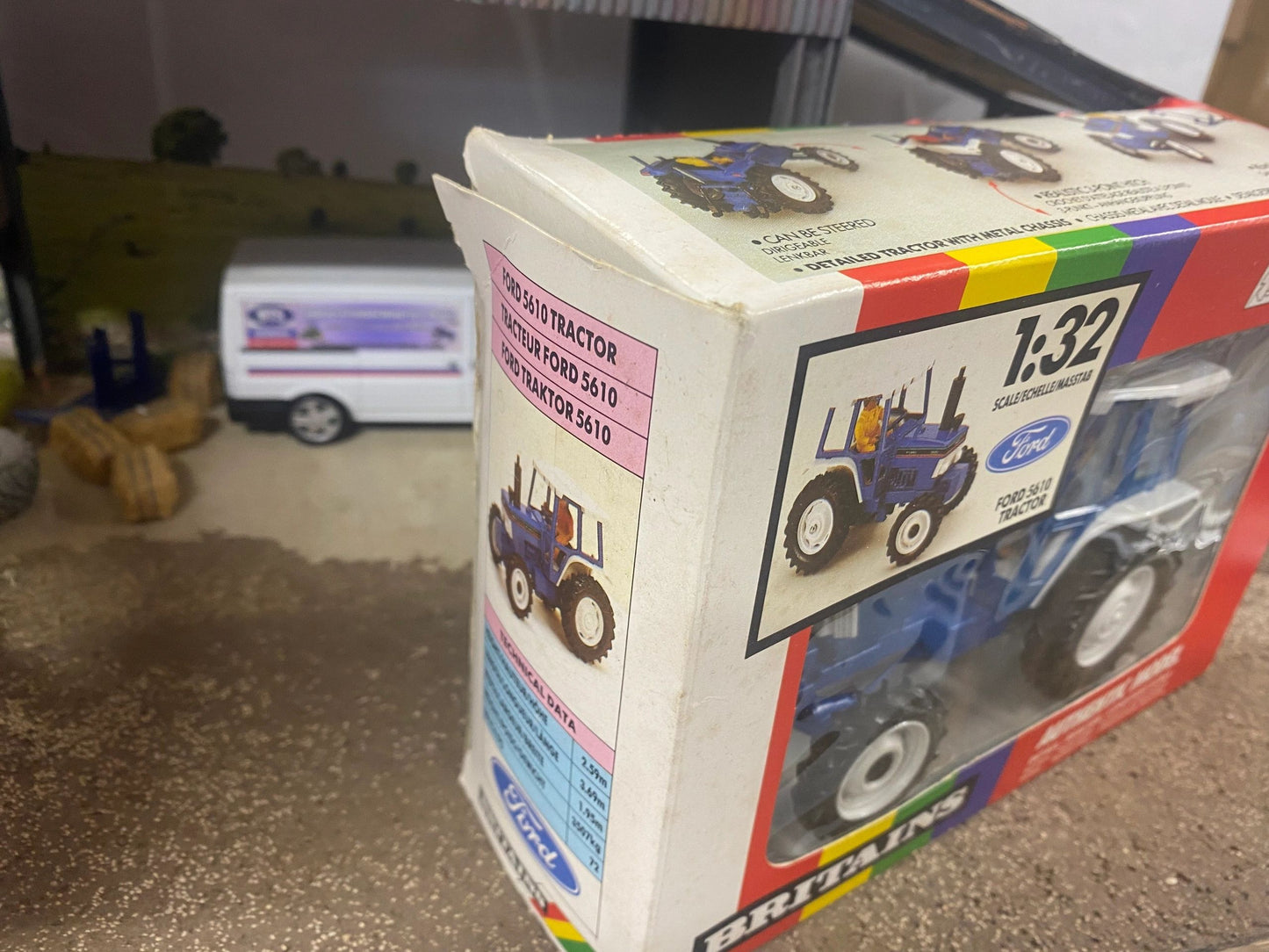 9527 Britains Ford 5610 Tractor 1:32 scale Image 3