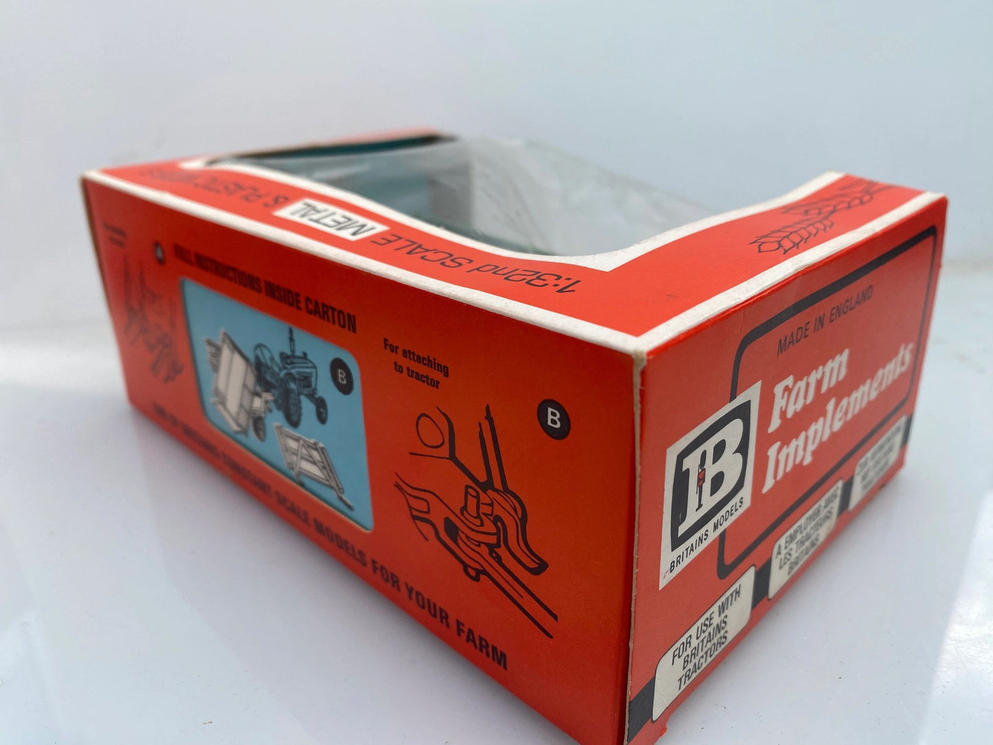 9550 Vintage Britains Rare Green tipping Bale Trailer 1:32 scale STRAW box Image 4