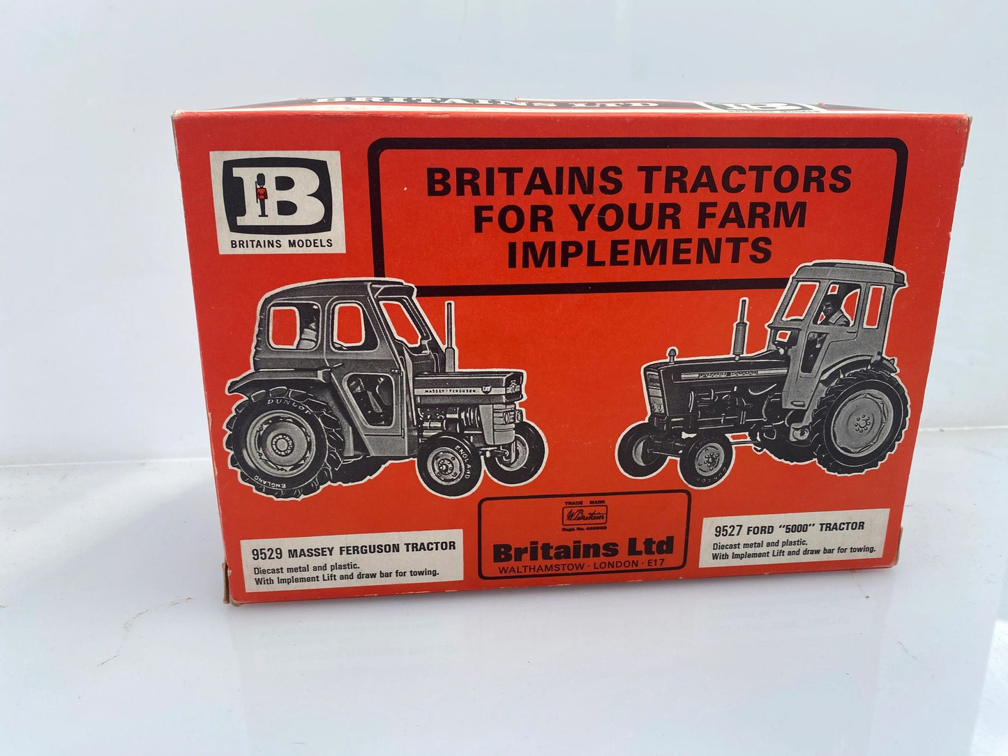 9550 Vintage Britains Rare Green tipping Bale Trailer 1:32 scale STRAW box Image 5