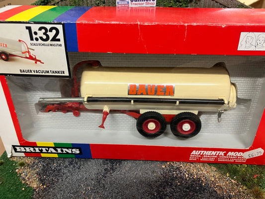 9563 Vintage Bauer tanker 1:32 scale Image 2