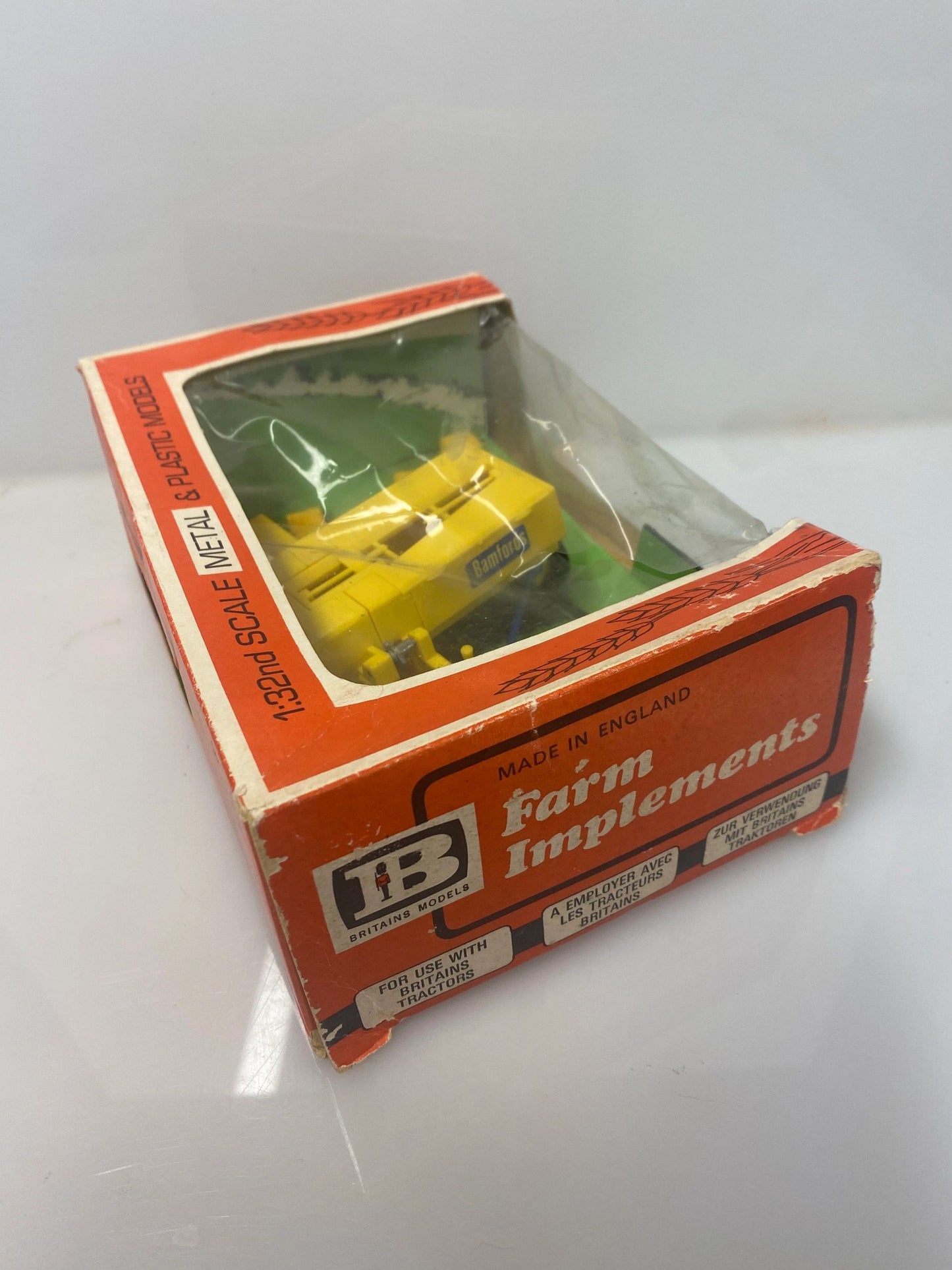 9563 Vintage Britains Bamfords BL58 Hay Baler 1:32 scale Straw box Image 3