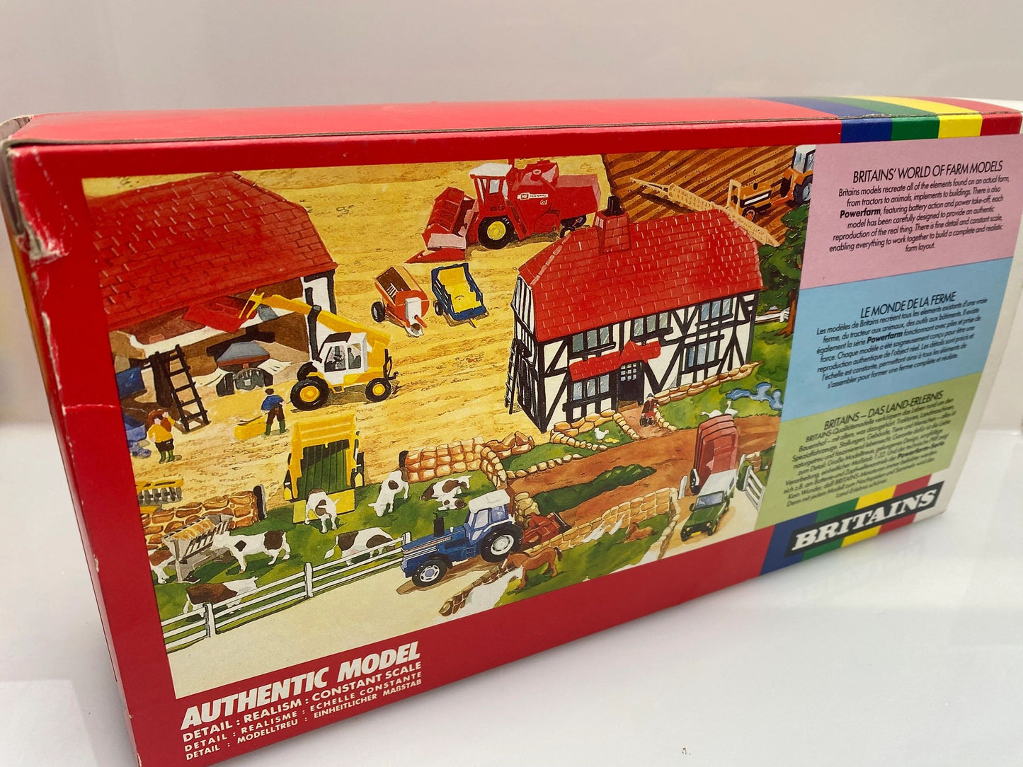 9567 Vintage Britains Massey 8 wheeled Trailer 1:32 scale Image 3