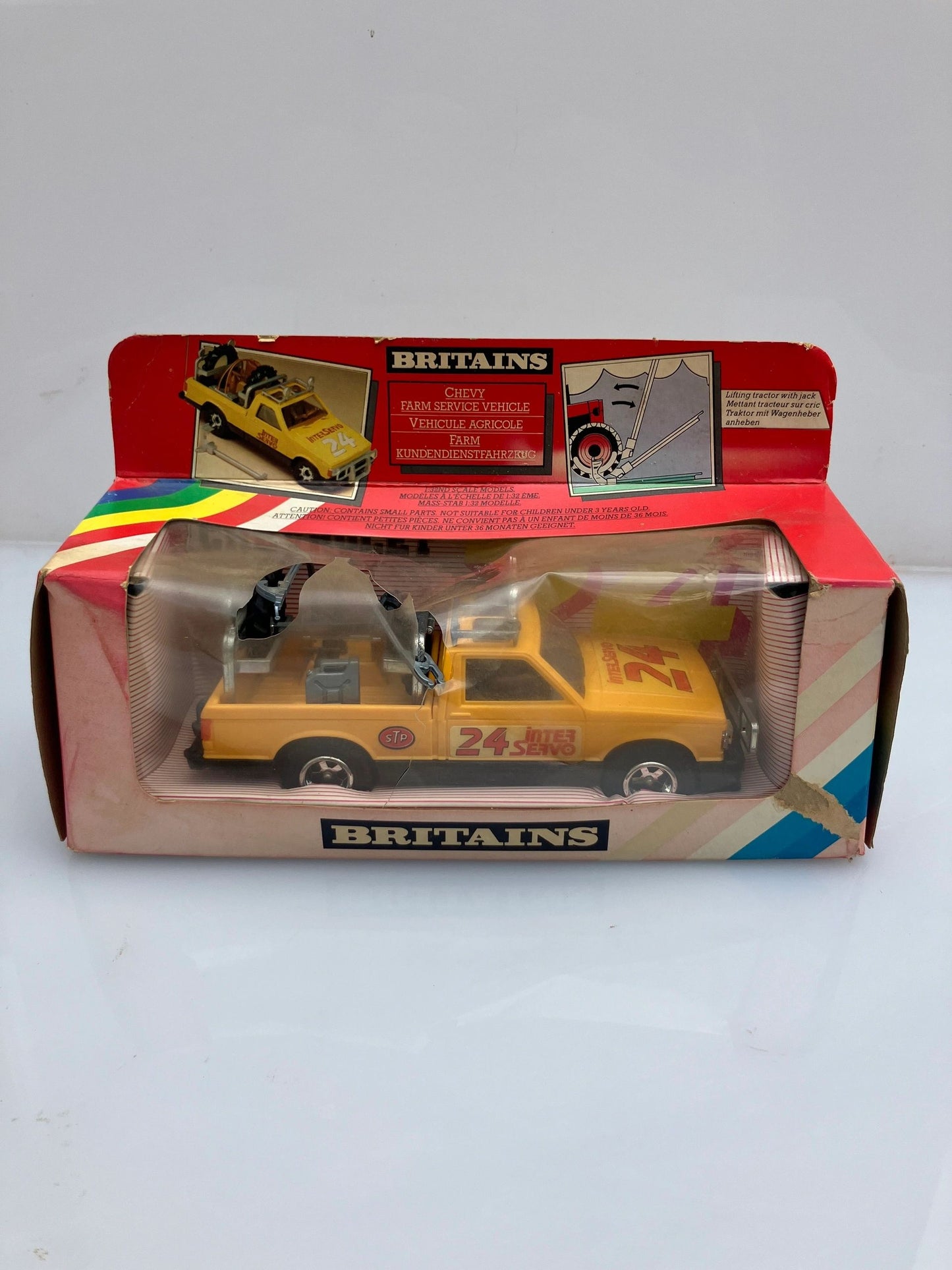 9573 Vintage Britains Chevy Farm service Vehicle 1:32 scale Image 7