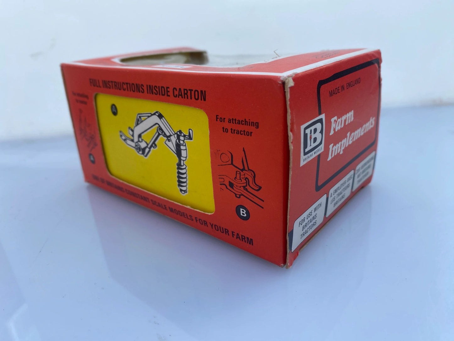 9600 Vintage Britains Post Hole Digger 1:32 scale Image 3