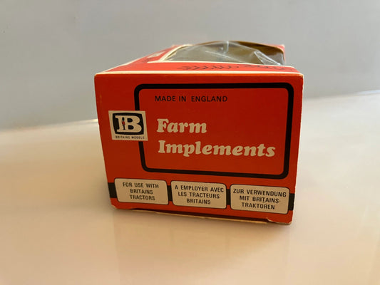 9600 Vintage Britains Post Hole Digger 1:32 scale Straw box Image 2