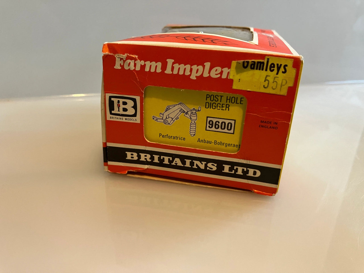 9600 Vintage Britains Post Hole Digger 1:32 scale Straw box Image 4