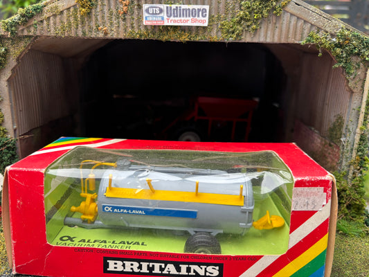 9560 Vintage Britains Alfa Laval Vacuum Slurry Tanker 1:32 scale