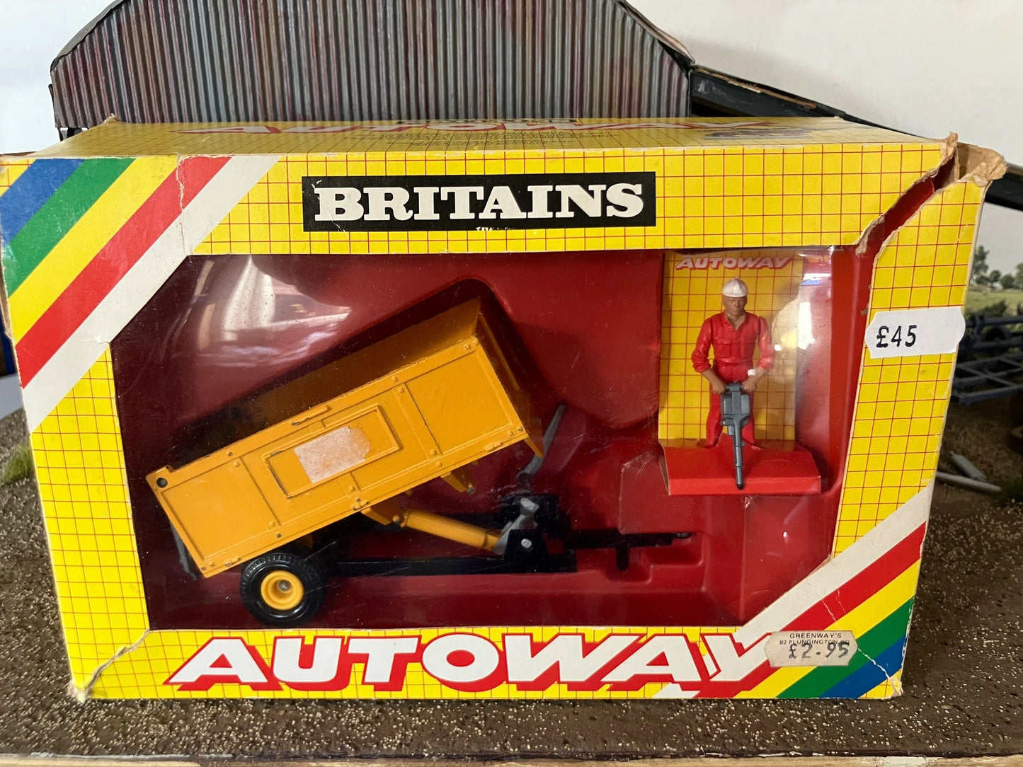 9833 Britains Autoway heavy tipper trailer set 1:32 scale Image