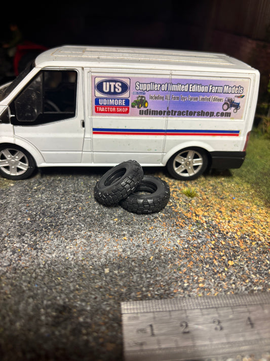 04295 Pair of Road Tyres 25.5mm x 8mm Artisan32 farm machinery 1:32 scale