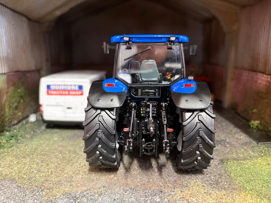 Limited Edition New Holland TM 175 Gen 2 Front weight Tractor 1:32 scale Boxed ROS