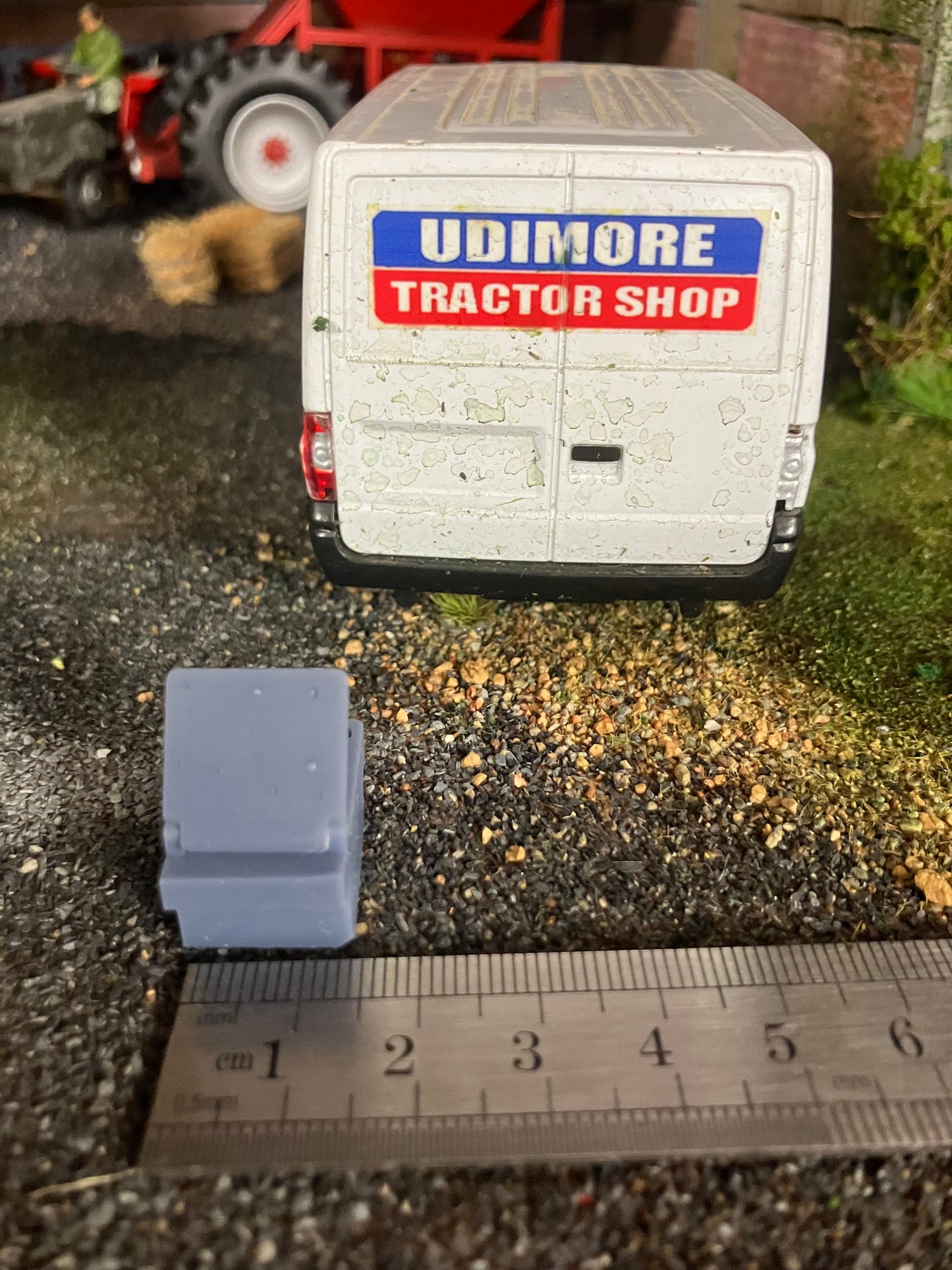 Tractor front Toolbox weightbox 1:32 scale 20mm x 15mm Opening lid
