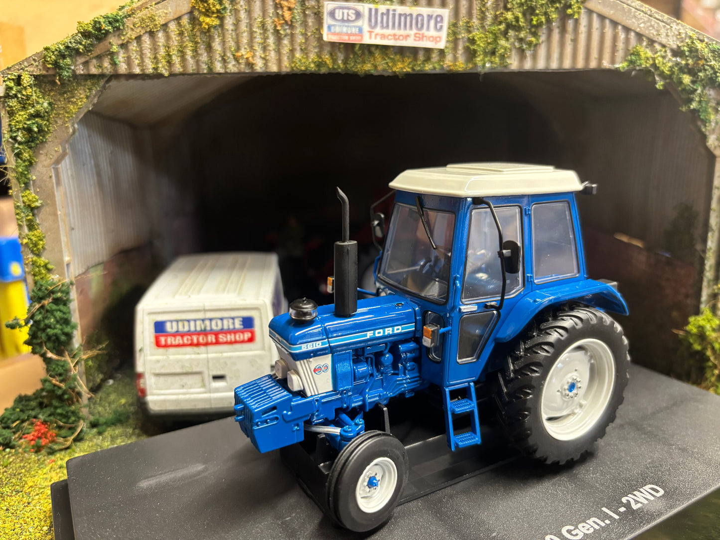 6442 Ford 5610 Gen 1 2wd Tractor 1:32 scale Farm Universal Hobbies NEW BOXED Limited Edition