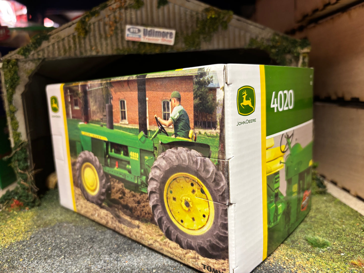 Vintage Britains John Deere 4020 Tractor 1:32 scale obsolete 43311