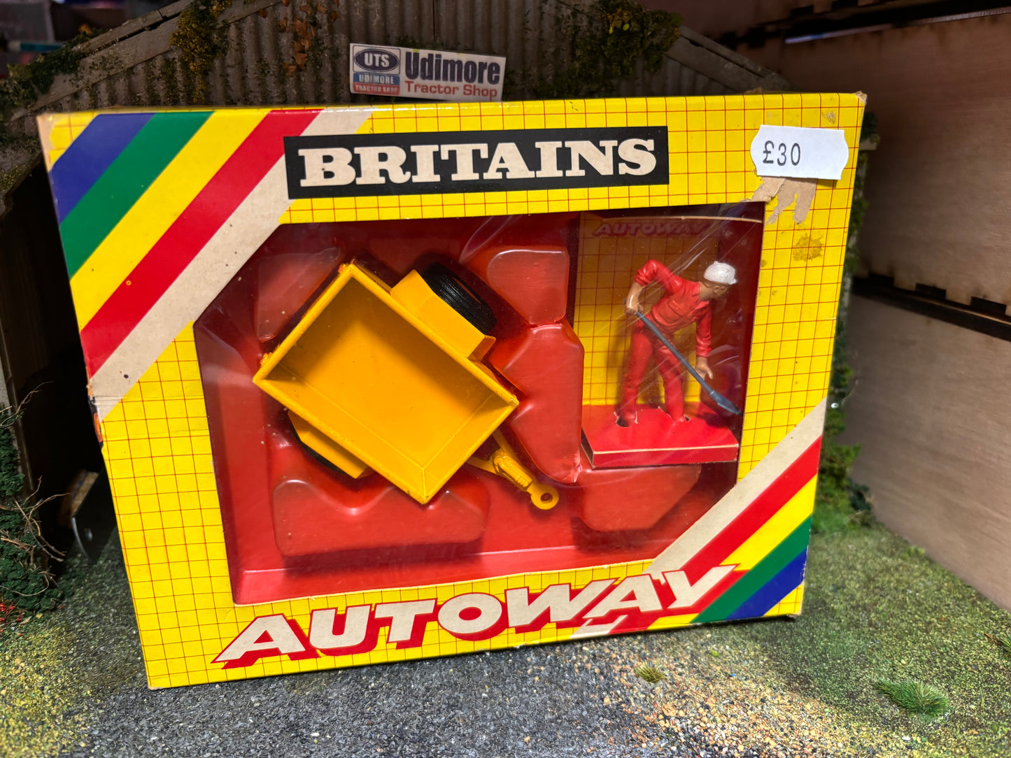 9830 Britains Autoway Mini Trailer set 1:32 BOXED obsolete 1983