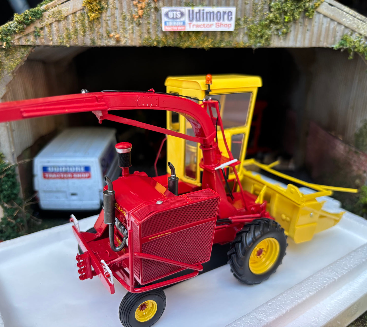 New Holland 1880 Forage Harvester Limited Edition Stunning in 1:32 scale VKA Models