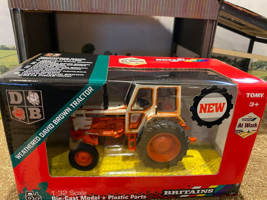 Britains 43307 Weathered David Brown 1210 Tractor 1:32 scale Image 2