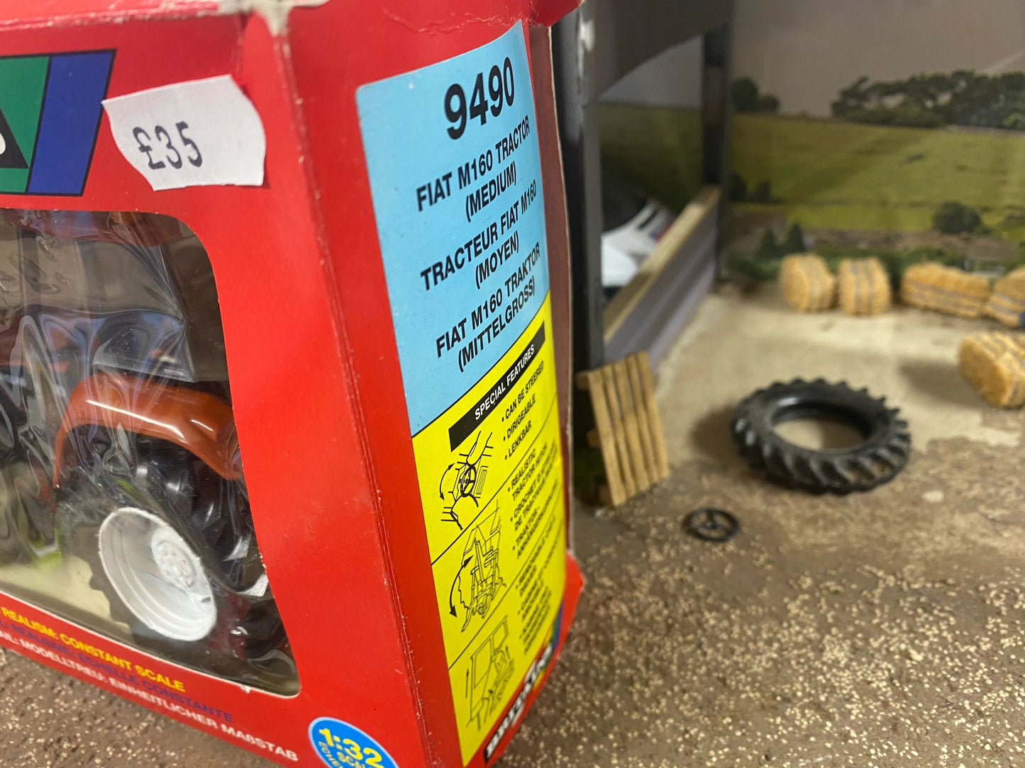 Britains New Holland M160 Tractor 9540 1:32 scale Image 4