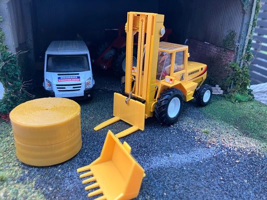 Britains Sanderson Fork lift Truck 1:32 scale boxed 9513 Image 2