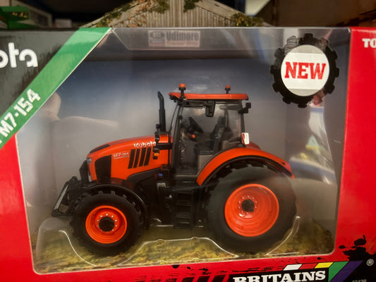 Britains Kubota M7-154 Tractor 43438 New Boxed 1:32 Scale