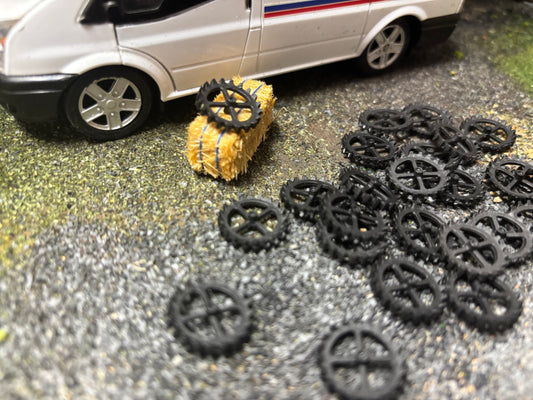 04528 25 x Cog toothed wheels Gear Artisan32 farm machinery 1:32 scale