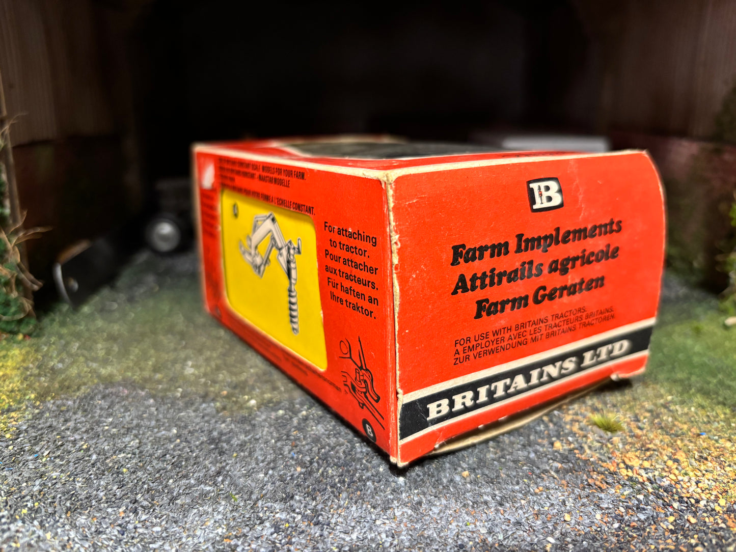 9600 Vintage Britains Post Hole digger 1:32 scale STRAW box obsolete
