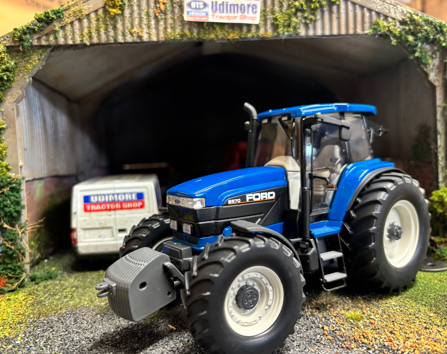 Ford 8970 tractor 1:32 scale BOXED Limited Edition Imber ROS