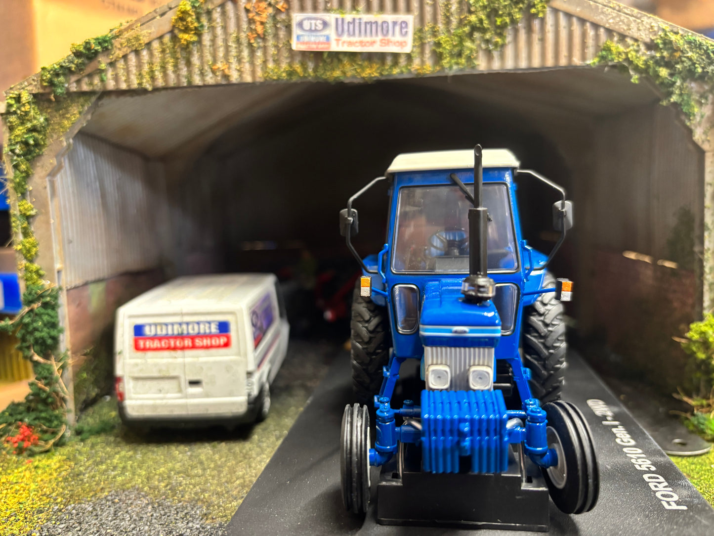 6442 Ford 5610 Gen 1 2wd Tractor 1:32 scale Farm Universal Hobbies NEW BOXED Limited Edition