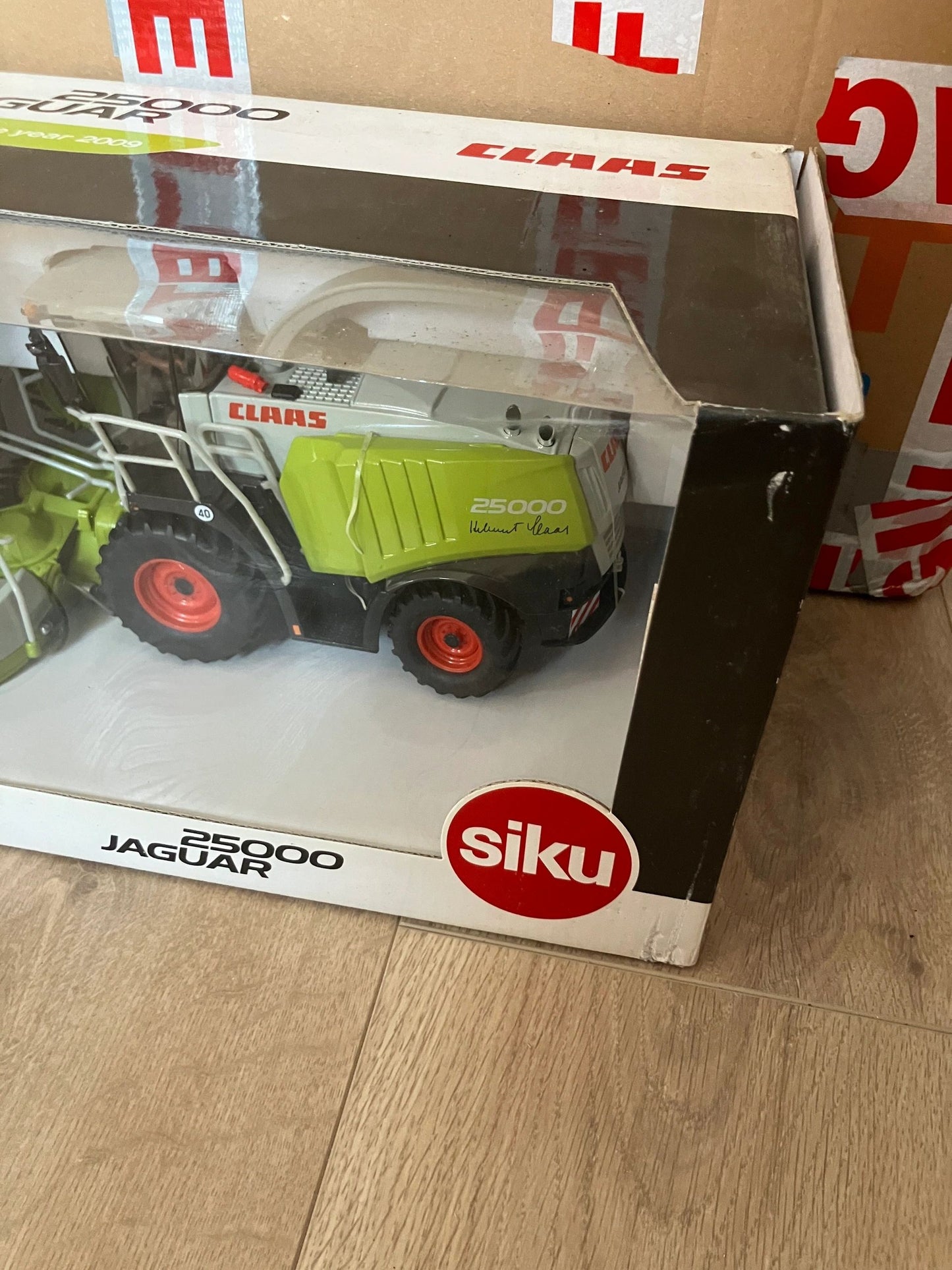 CLAAS Jaguar 25000 Forage Harvester Limited Edition 1:32 scale Image 5