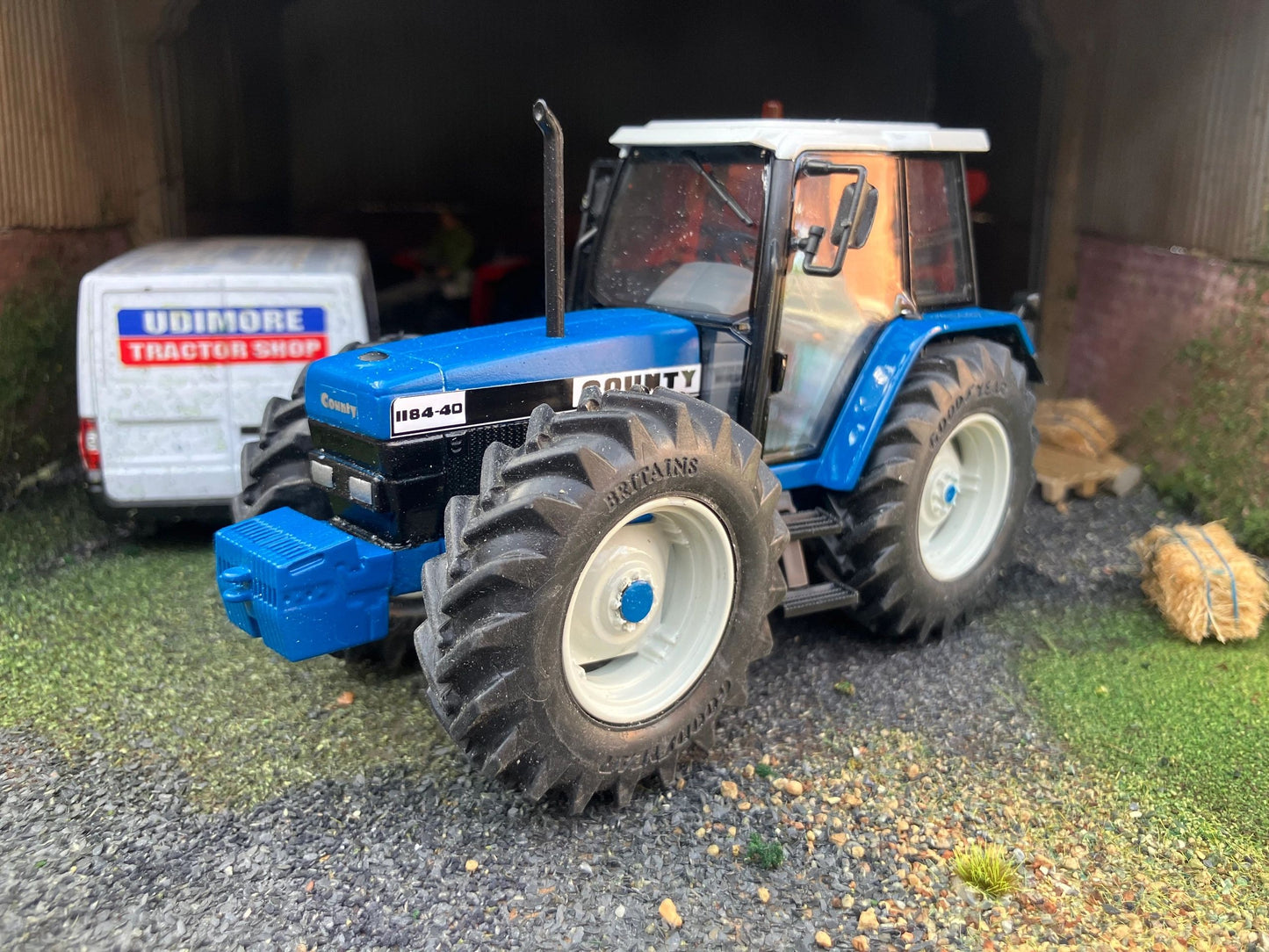 County 1184-40 4wd Tractor Conversion 1:32 scale Image 5
