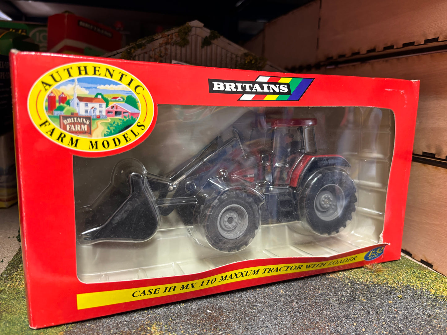 Britains CASE MX 110 Tractor with front loader 1:32 scale boxed 00228