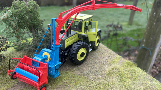 PRE ORDER Mengele SH 30H Trailed Forage Harvester Grass & Corn/Maize Pick ups Scratch built COLLECTION ONLY 1:32 scale