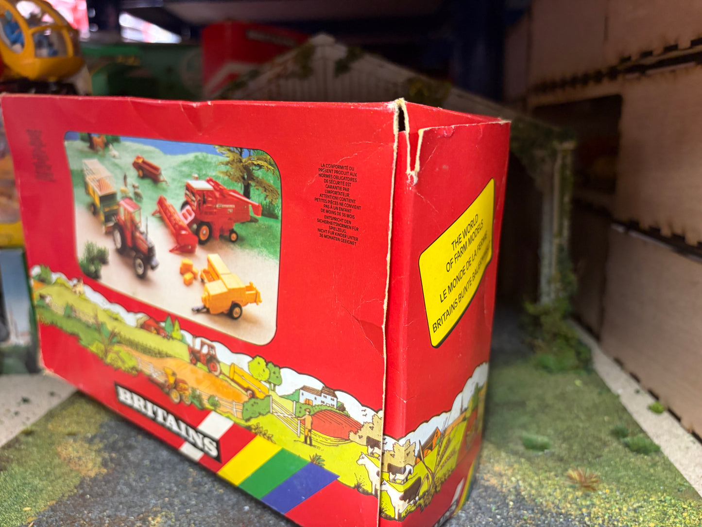 Britains VINTAGE Log Transporter Trailer 1:32 scale boxed obsolete 9533