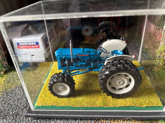 SCALEDOWN Fordson Major DUALS wheels Tractor 1:32 scale COLLECTION ONLY