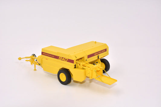 PRE ORDER New Holland 940 Hayliner Baler Limited Edition Stunning in 1:32 scale VKA Models
