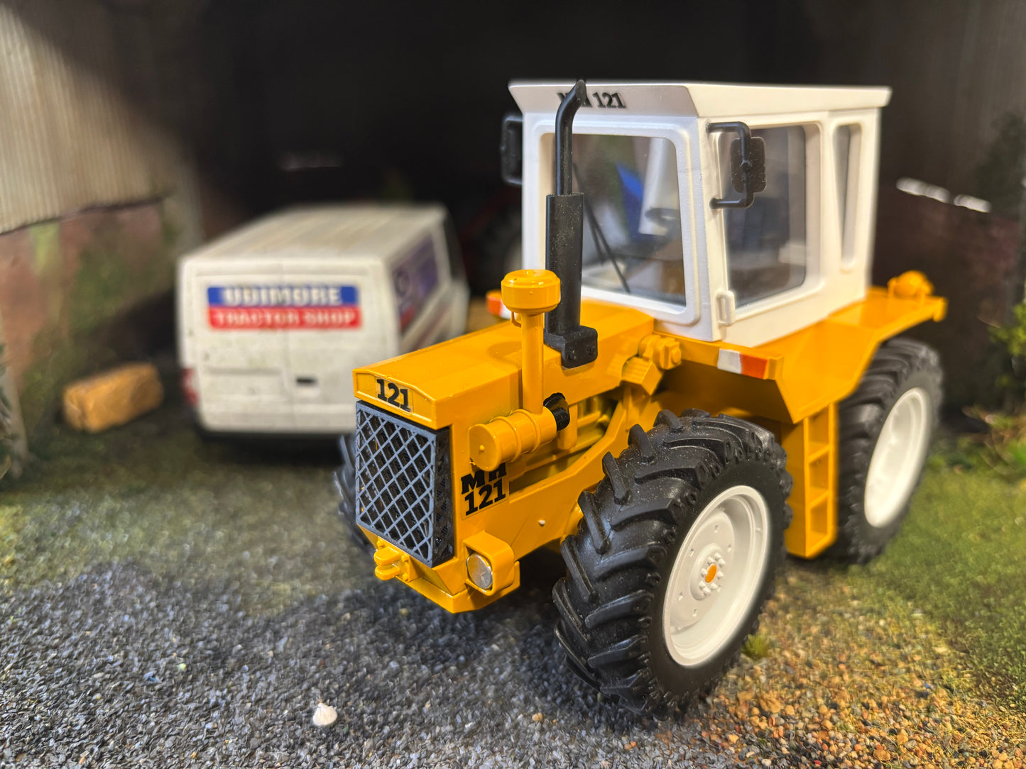 MH 121 Series III 3 Tractor Conversion White wheels 2025 version 1:32 scale