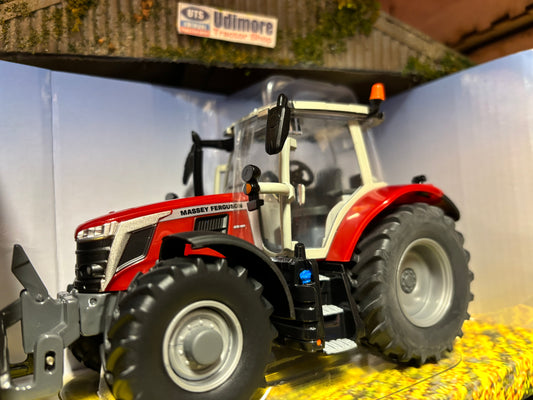 Britains Massey Ferguson 6S.180 Tractor 1:32 scale New BOXED 43316