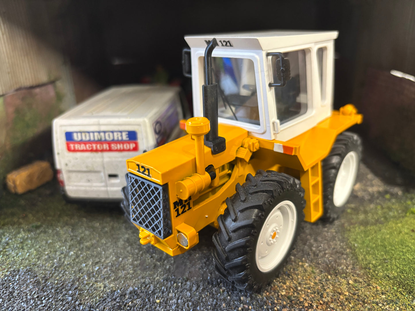 MH 121 Series III 3 Tractor Conversion White wheels 2025 version 1:32 scale